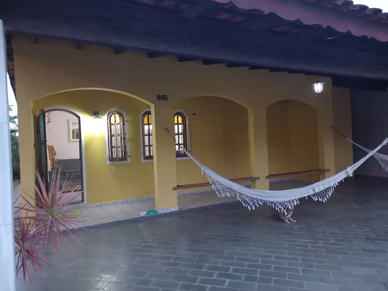 Casa no bairro Loty à venda por 380 mil, com 2 dormitórios