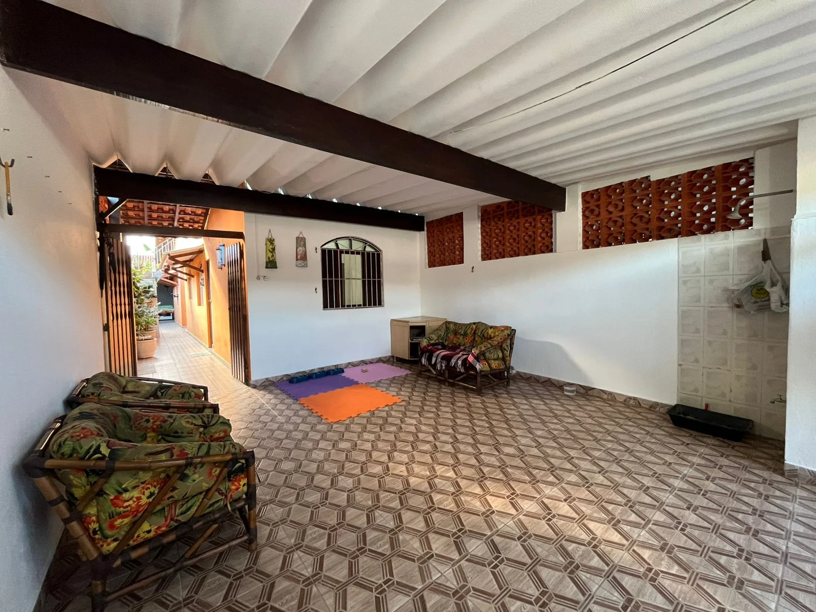 Casa com 2 dormitórios próximo à praia no bairro Belas Artes