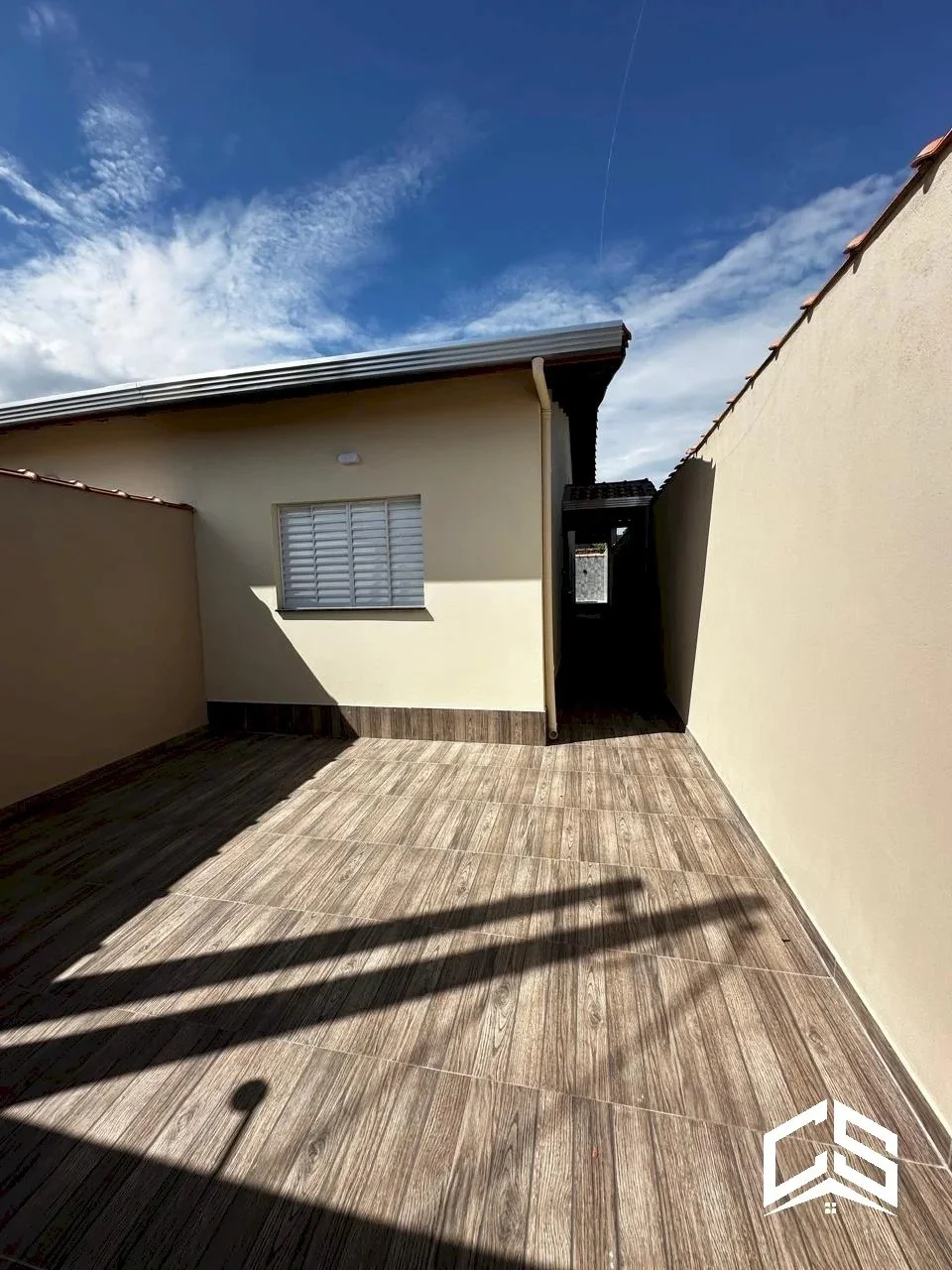 Casa com 2 dormitórios no bairro Nova Itanhaém
