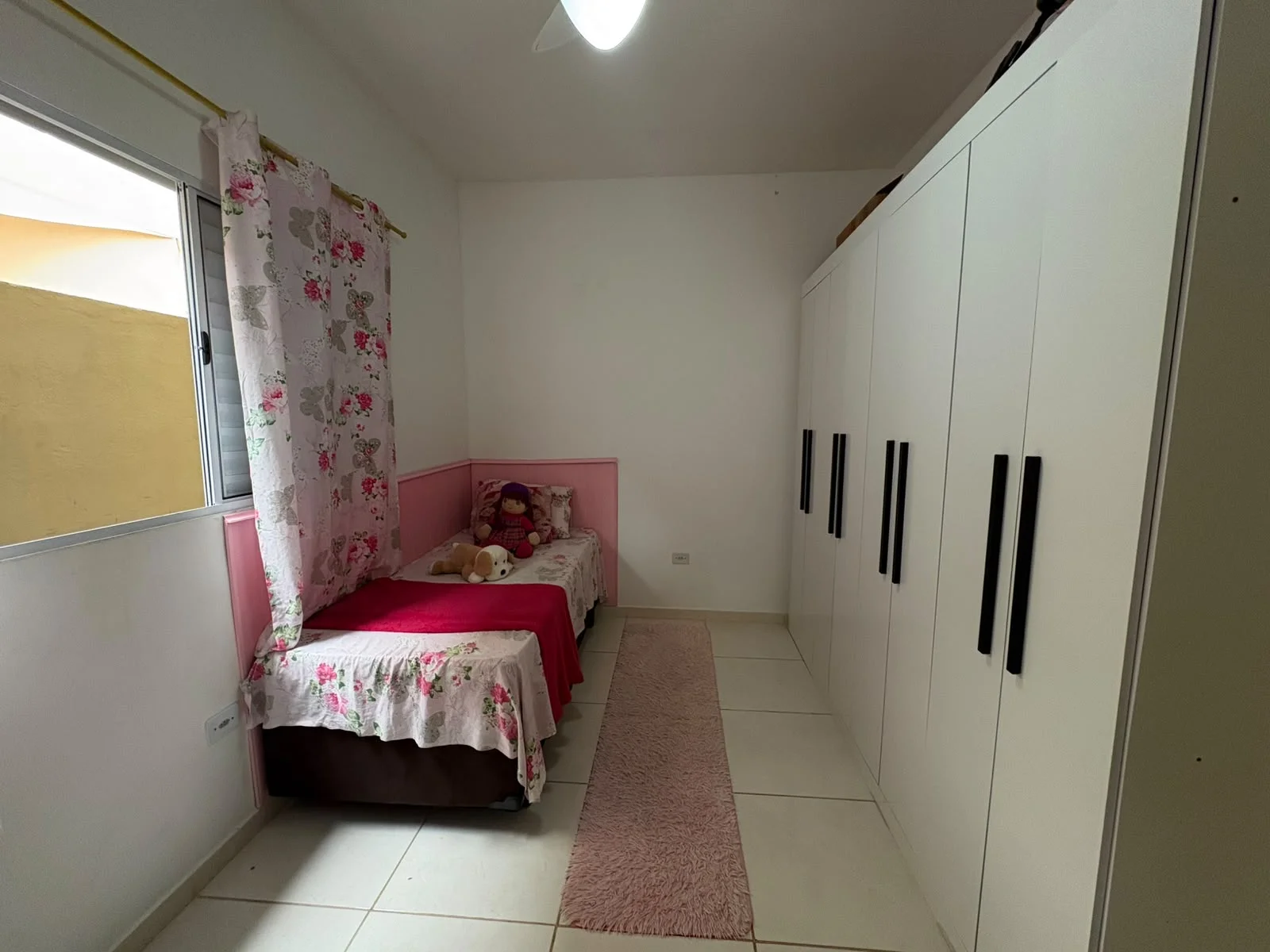 261f990e-9541-4eab-bd8e-eaa9cb64c78a.jpg