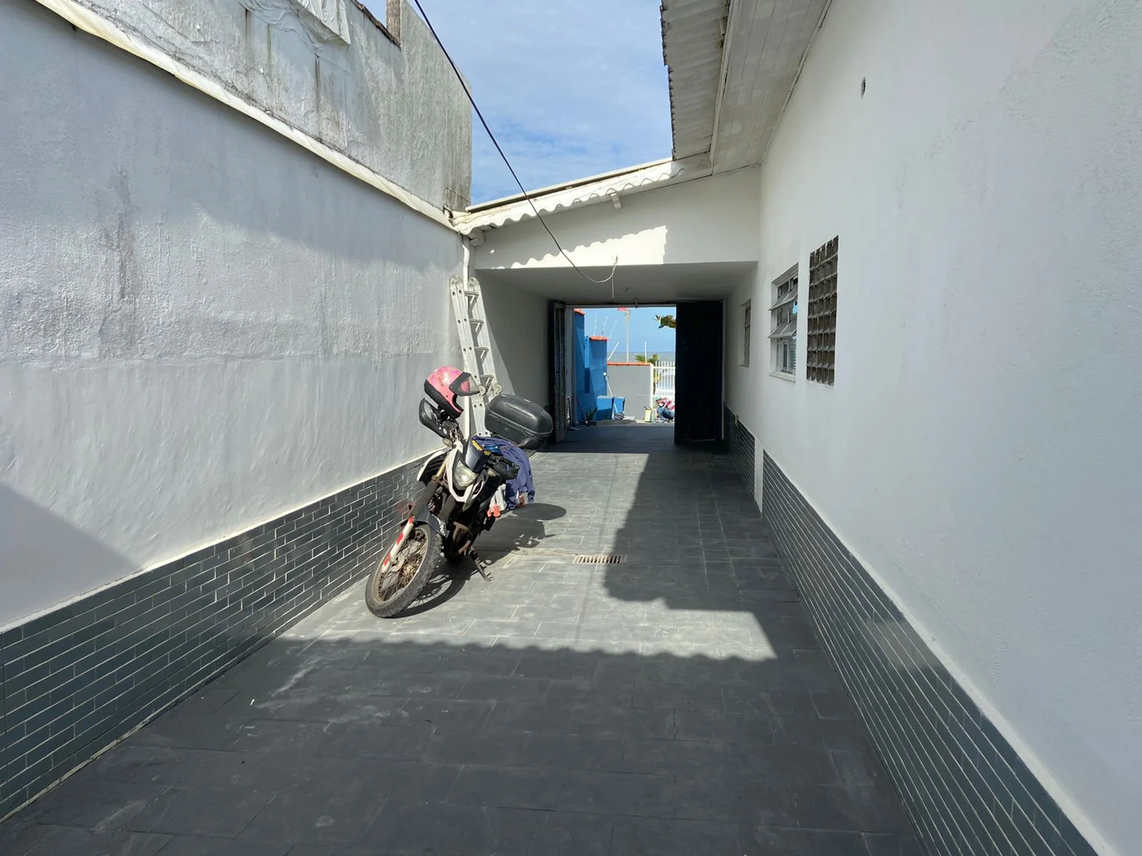 f9bdd112-bcce-4975-8717-ac01a55f55c7.jpg