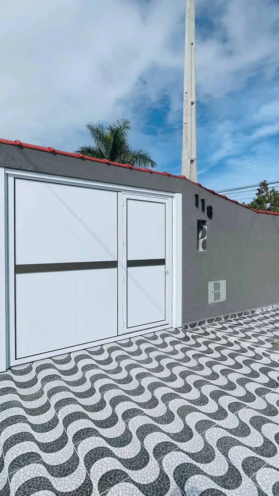 Casa com 2 dormitórios no bairro Loty