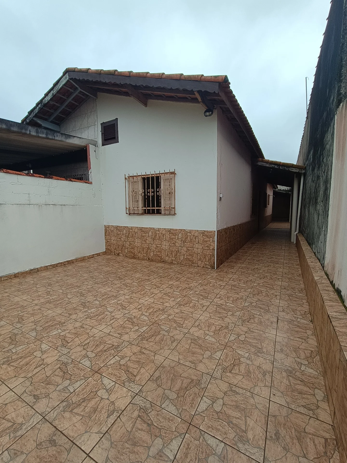 Casa com 2 dormitórios mobiliado próximo à praia no bairro Jardim Suarão