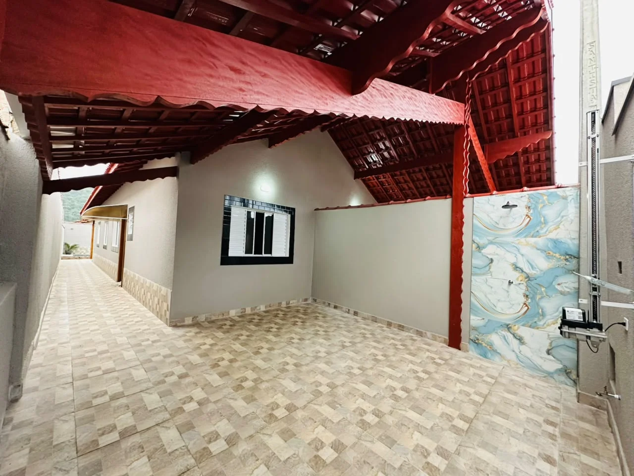 Casa com 2 dormitórios próximo à praia no bairro Vera Cruz