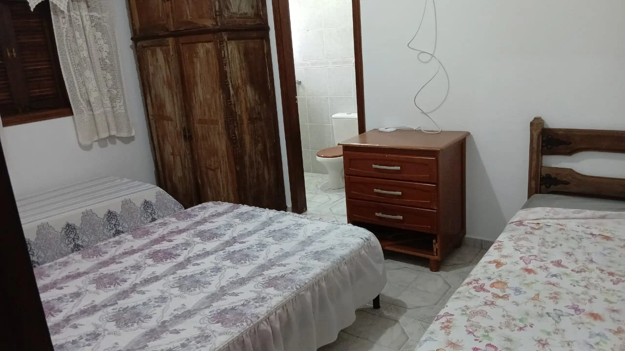 e556027e-d162-4741-8b03-ee53ec44fdce.jpg