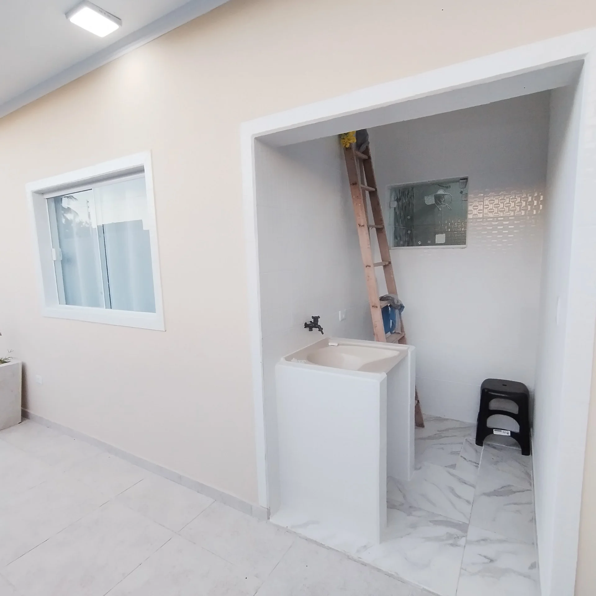 1001100304.jpg