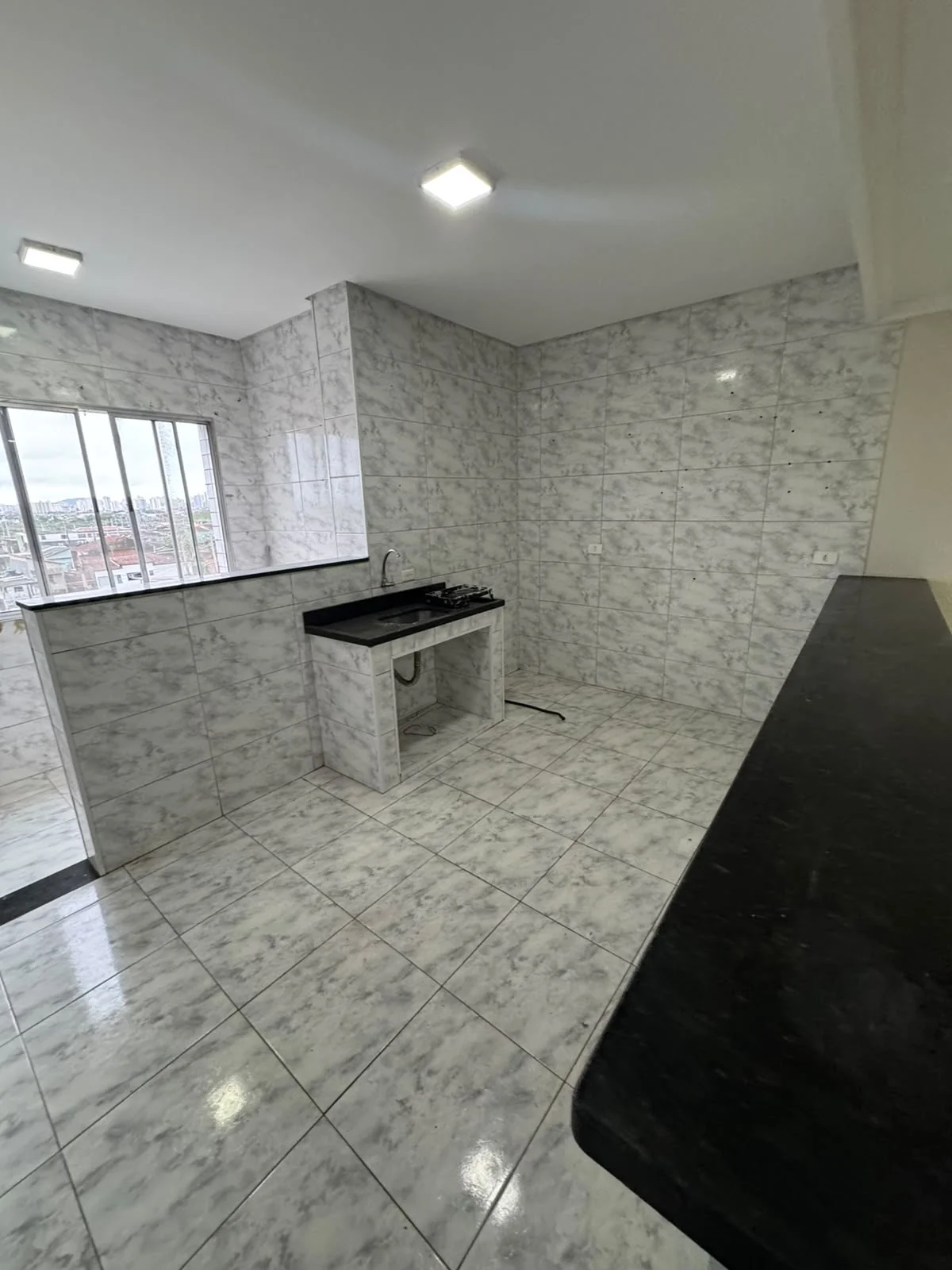 Apartamento com 2 dormitórios próximo à praia no bairro Quietude