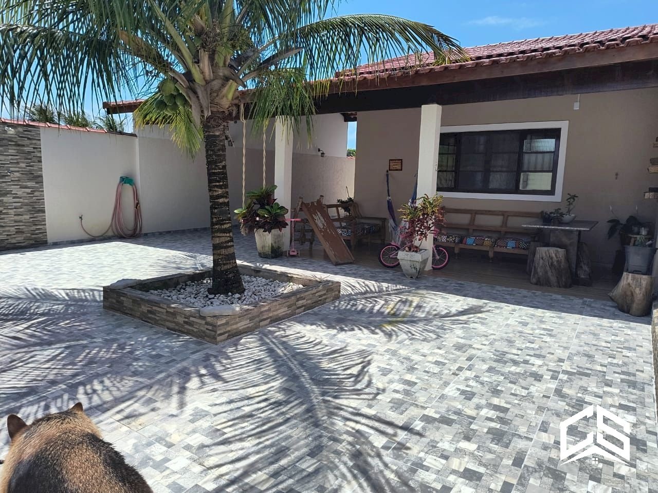 casa a venda com 3 dormitórios em Itanhaém