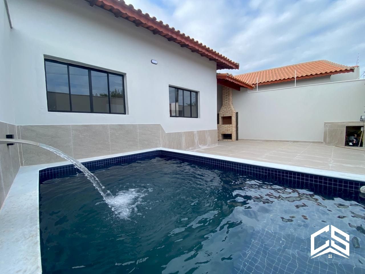 Casa à venda em Mongaguá próximo a praia