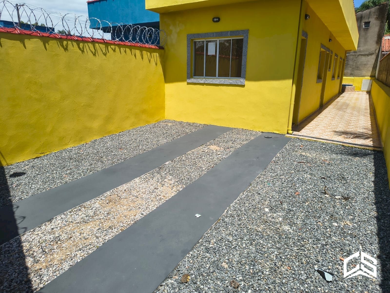 Casa com 2 dormitórios próximo à praia no bairro JARDIM PALMEIRAS