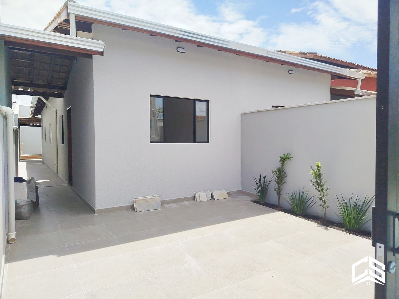 CASA LADO MORRO A VENDA