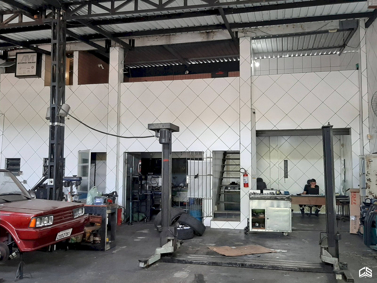 04cf6cf540eb94682cf5cb4c96aefa71.jpg