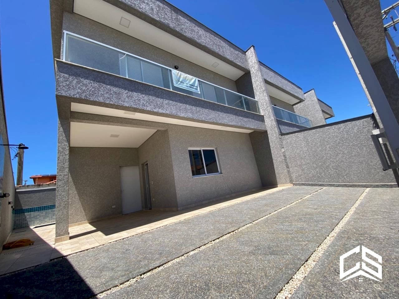 Sobrado com 3 dormitórios com vista para o mar no bairro cibrate…